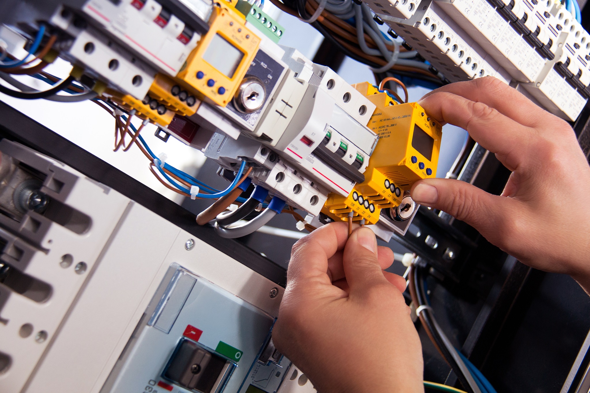Revisionspläne für Elektriker und Hydrauliker